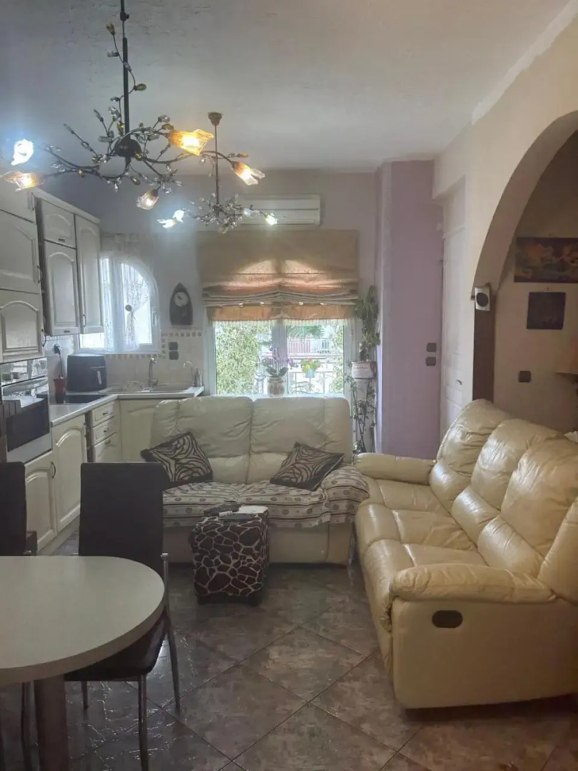 Mandy's complete luxury flat