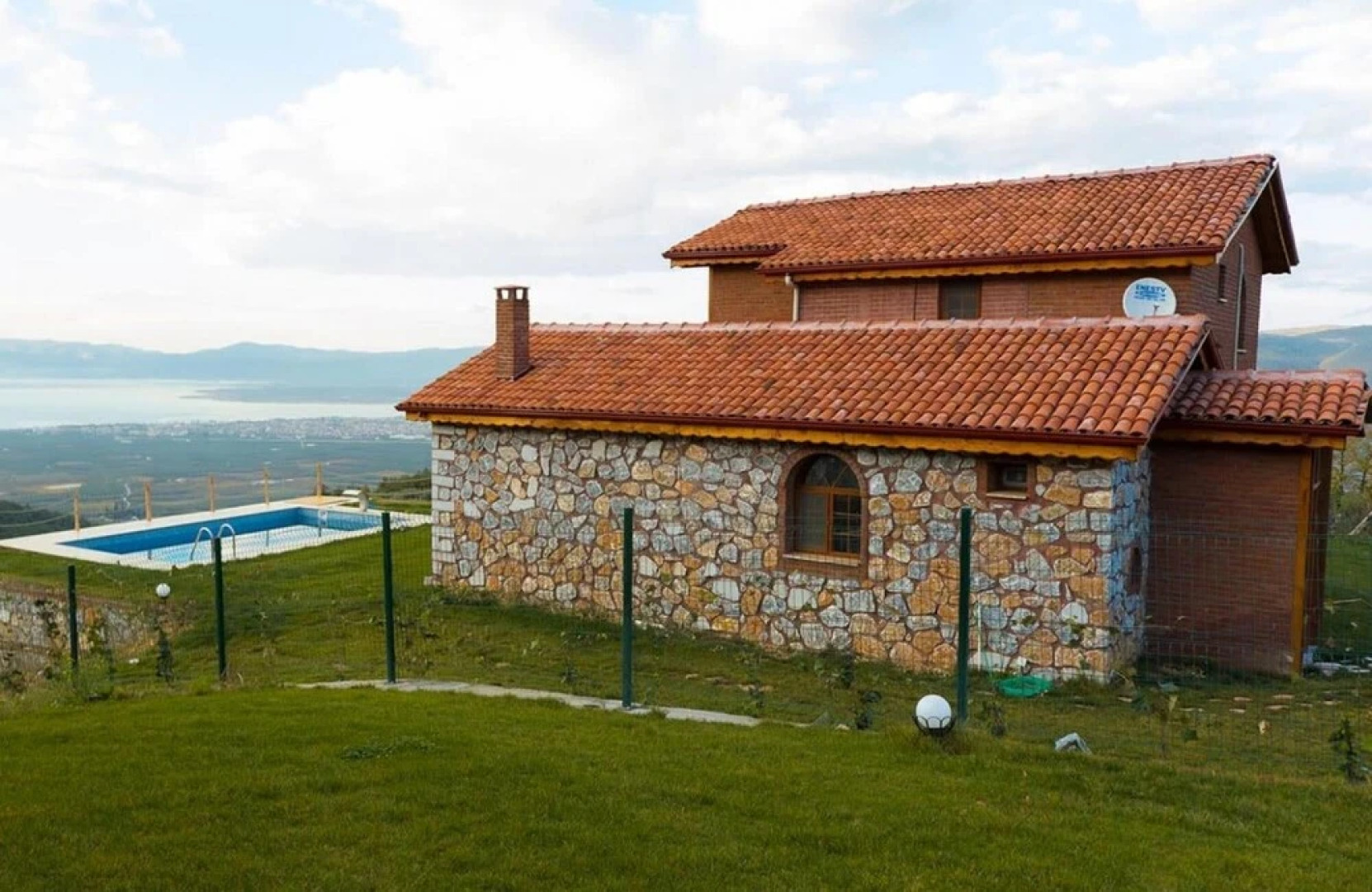 Charming Stone House With Private Pool and Nature View in Iznik Bursa