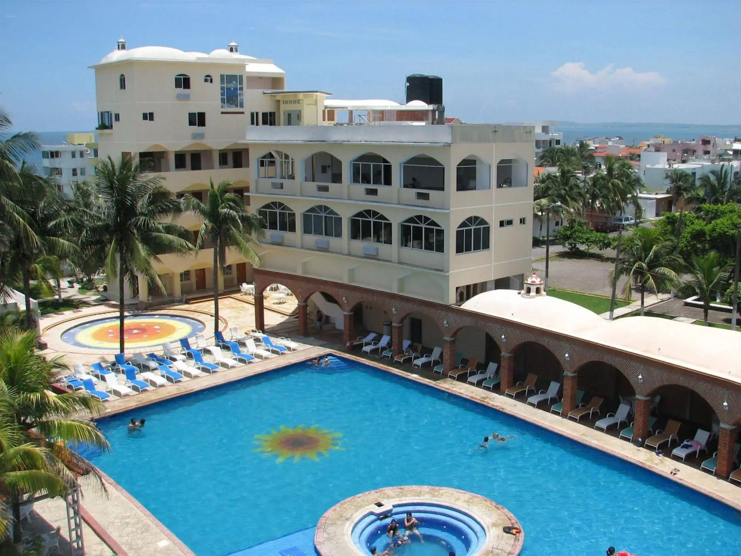 Costa Sol Hotel & Villas
