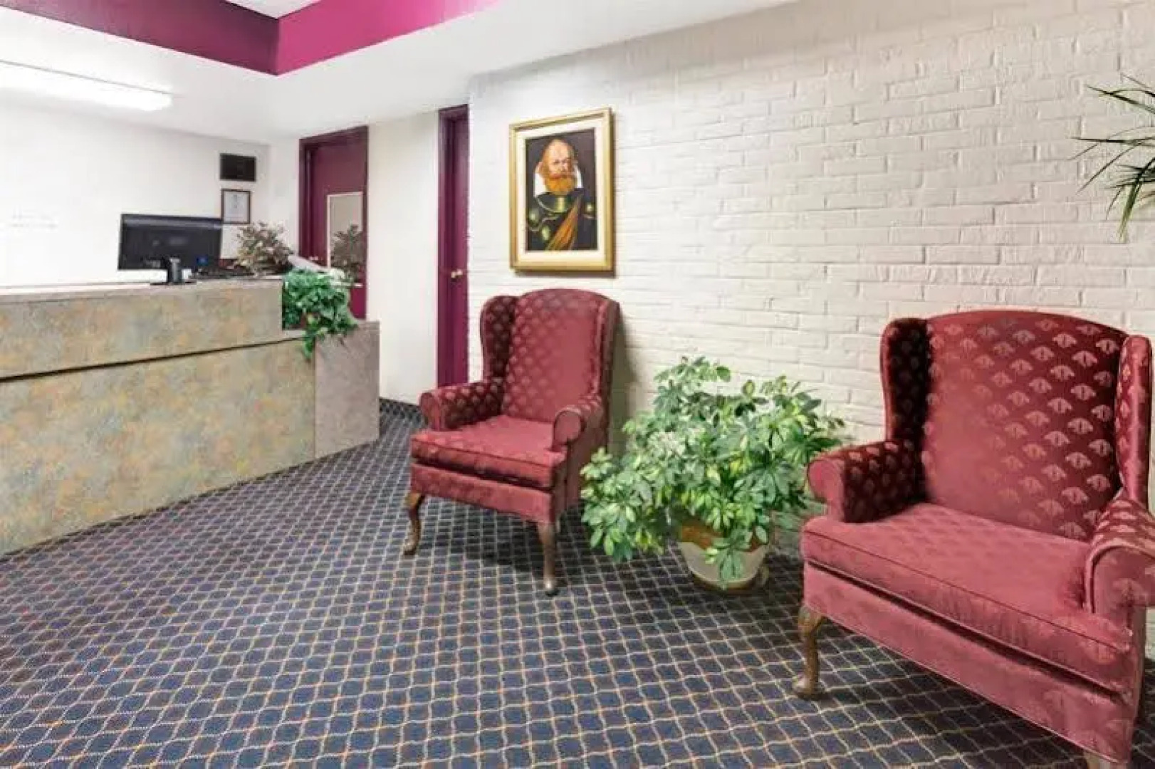 Travelodge Williamsburg Central