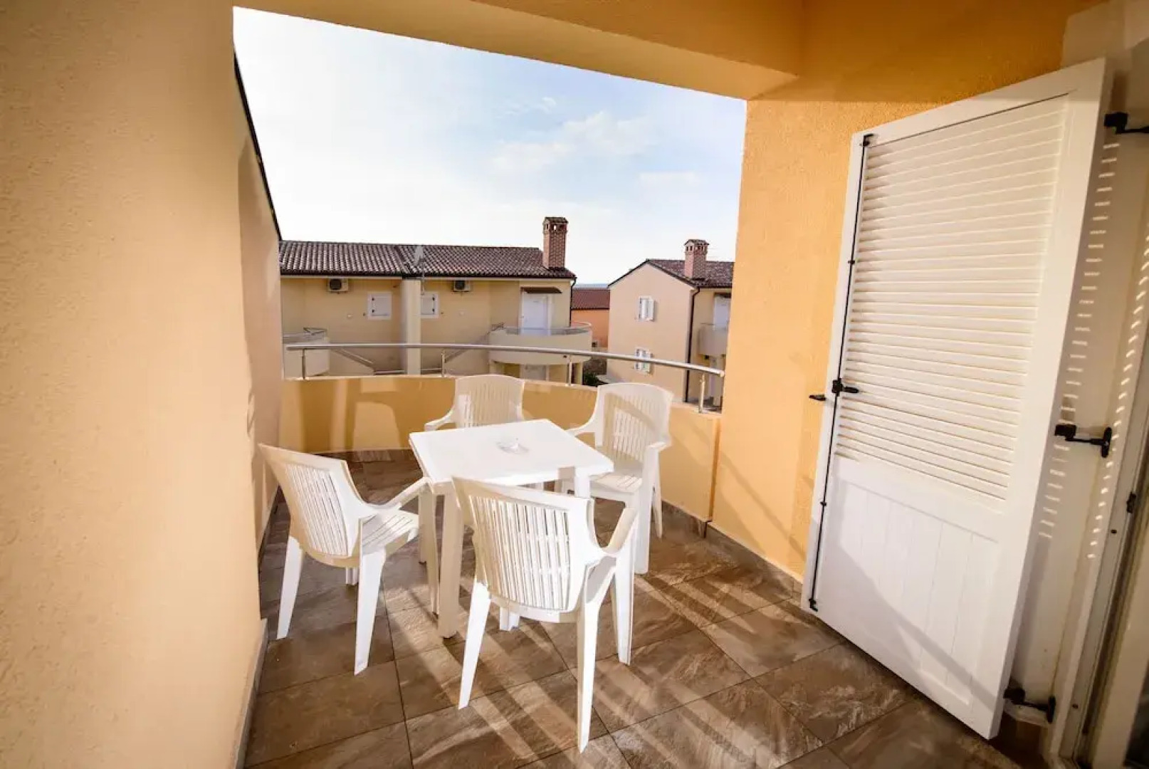 Plavo Nebo Oleander Apartments