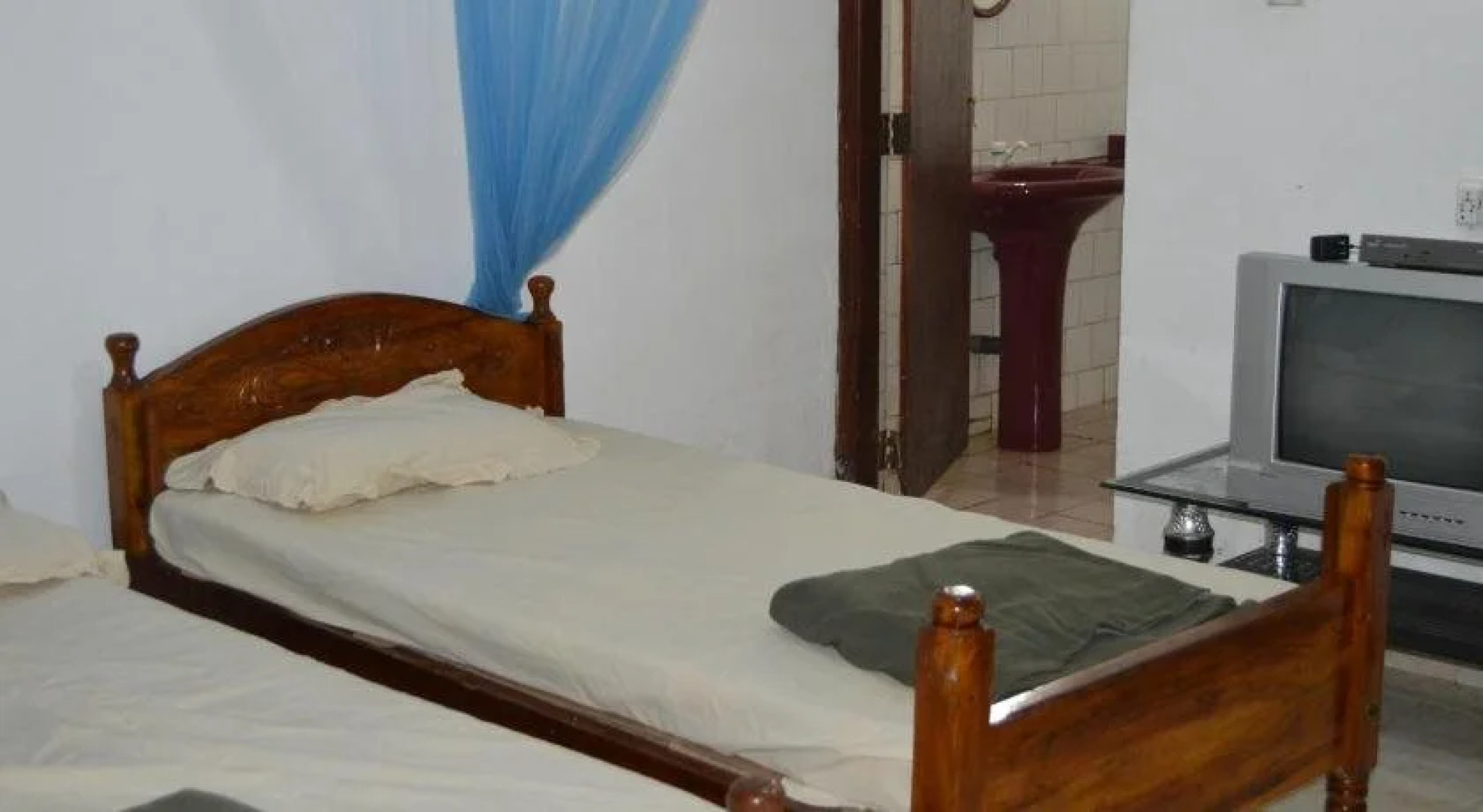 Green Valley Holiday Inn