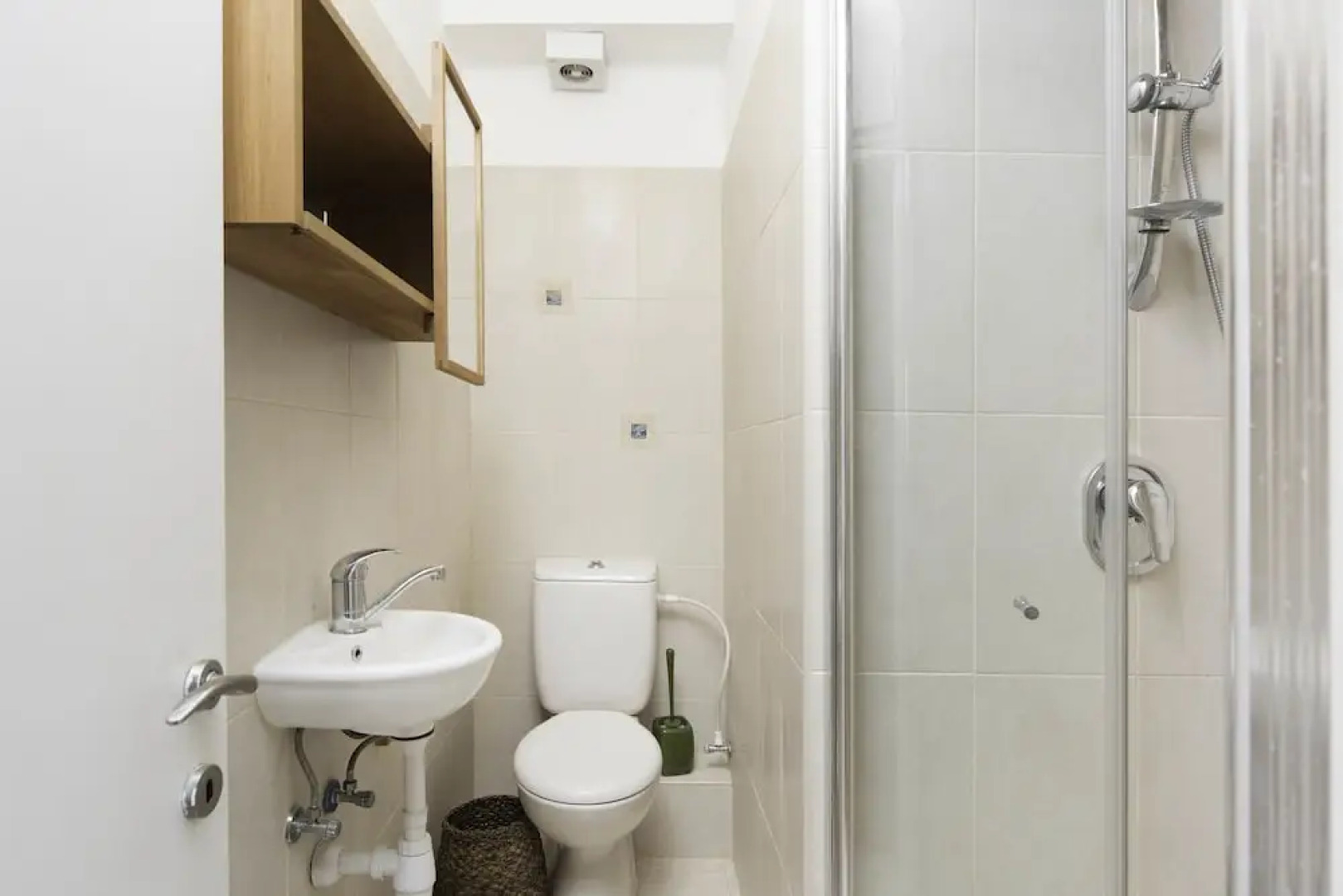 Sea N' Rent - Kdoshei Ha'Shoa