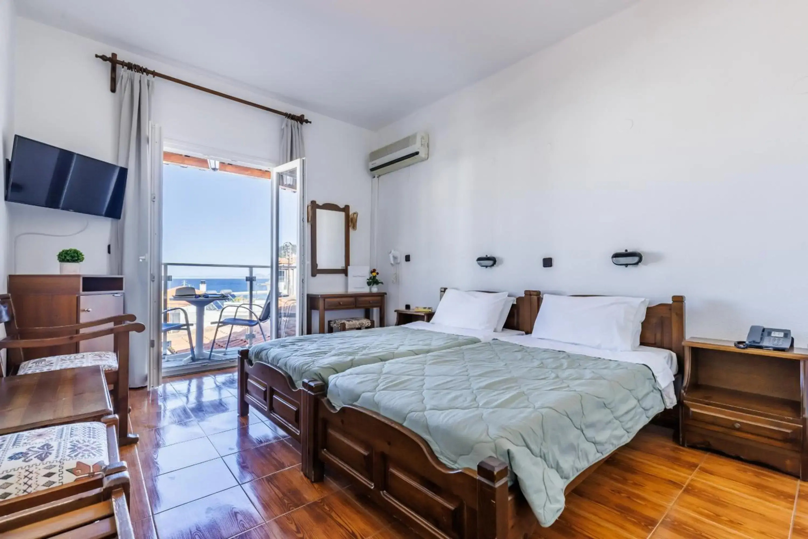 Hotel Dionyssos