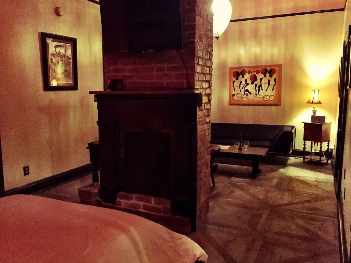 Royal Street Inn and R Bar