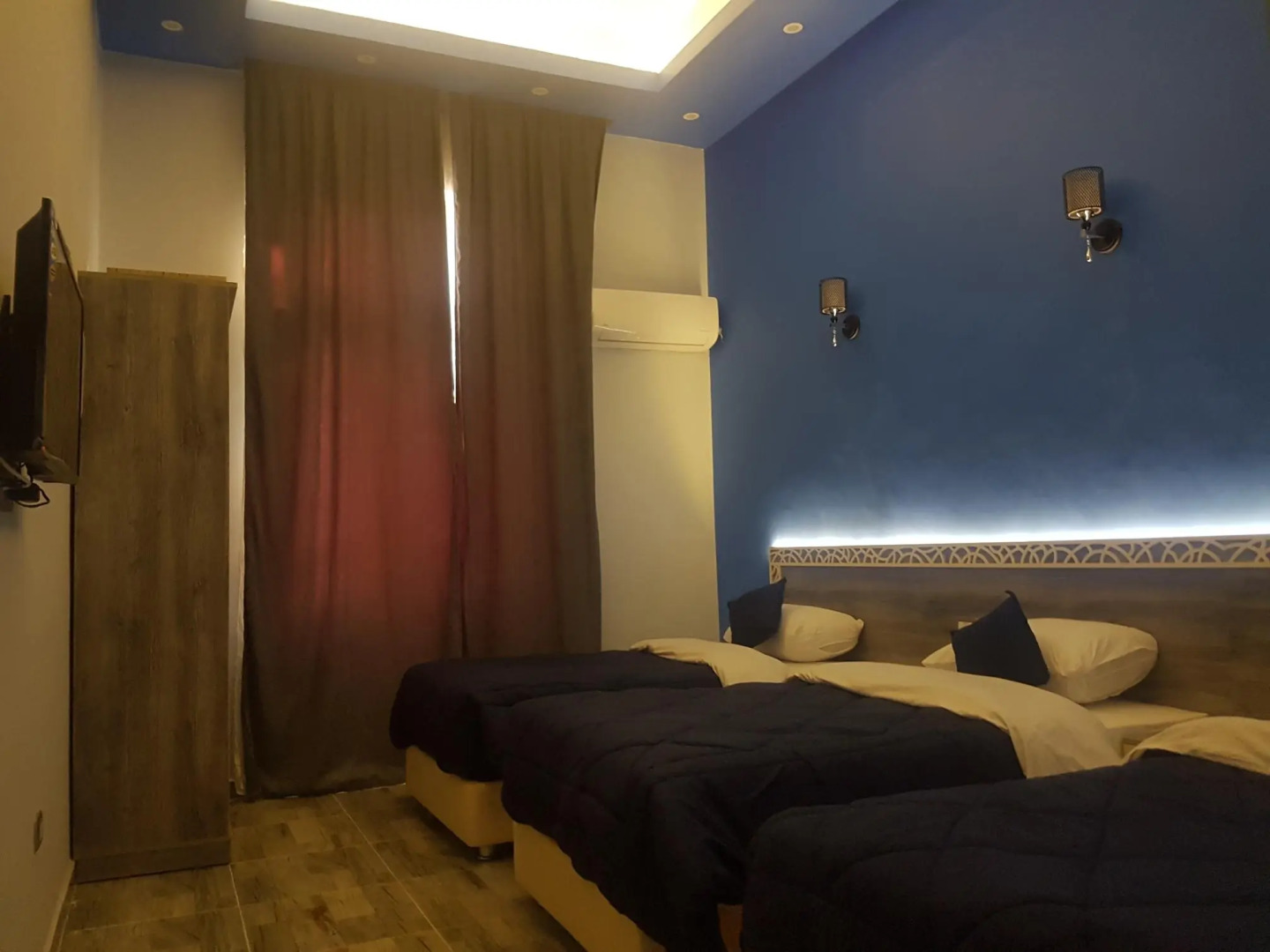 The Australian Hostel