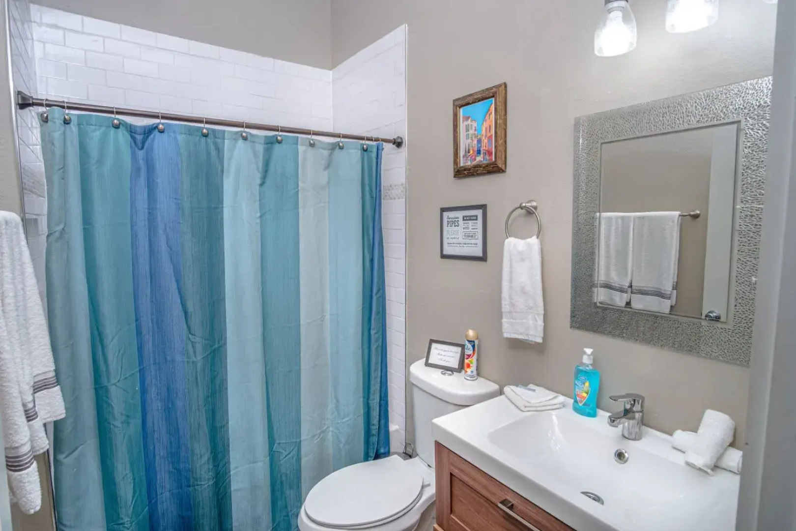 Southtown Classic 3BR/2BA mins from Downtown