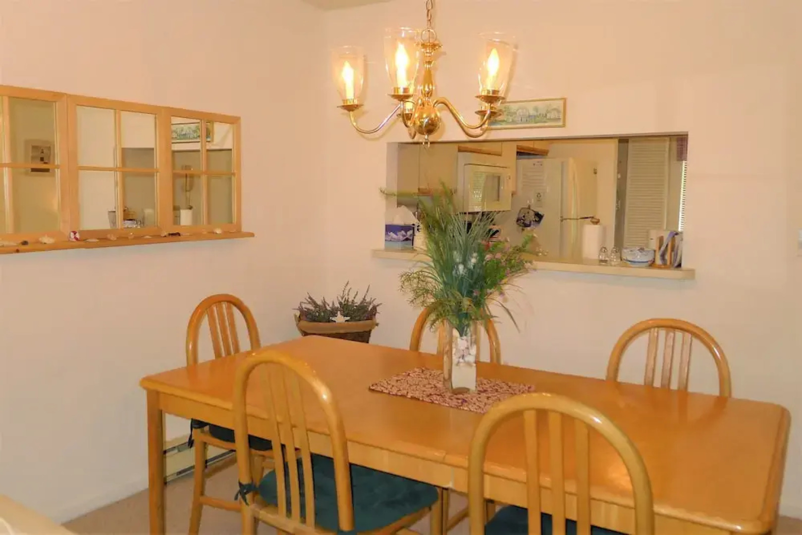 96 Eaton - 2 Bedroom Condo