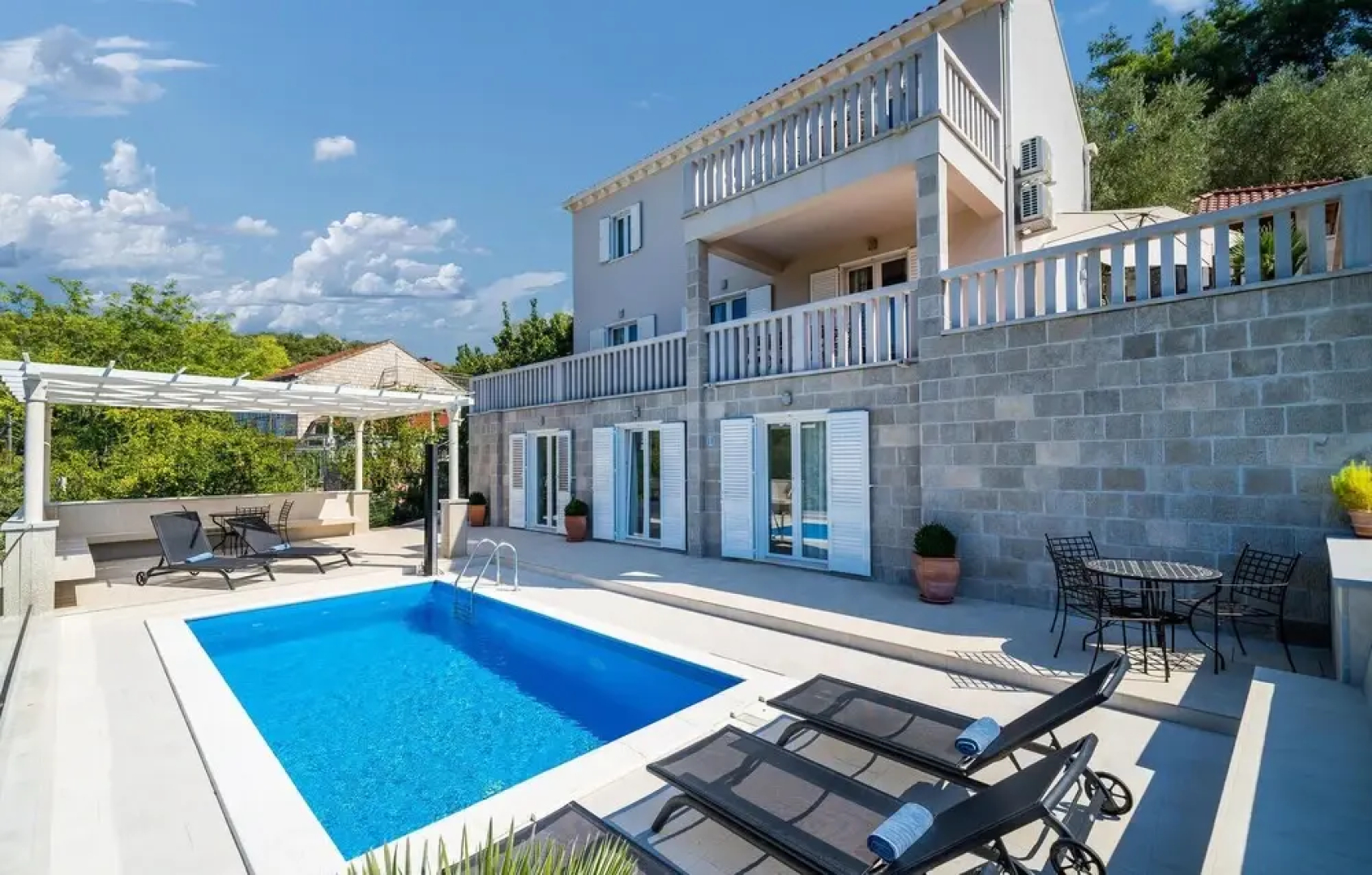 Stunning Home in Sipanska Luka With 6 Bedrooms, Wifi and Outdoor Swimming Pool