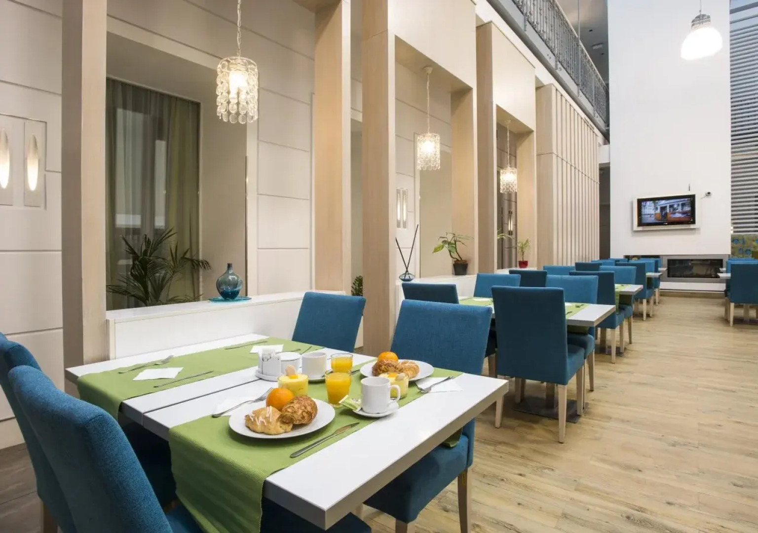 Atrium Fashion Hotel