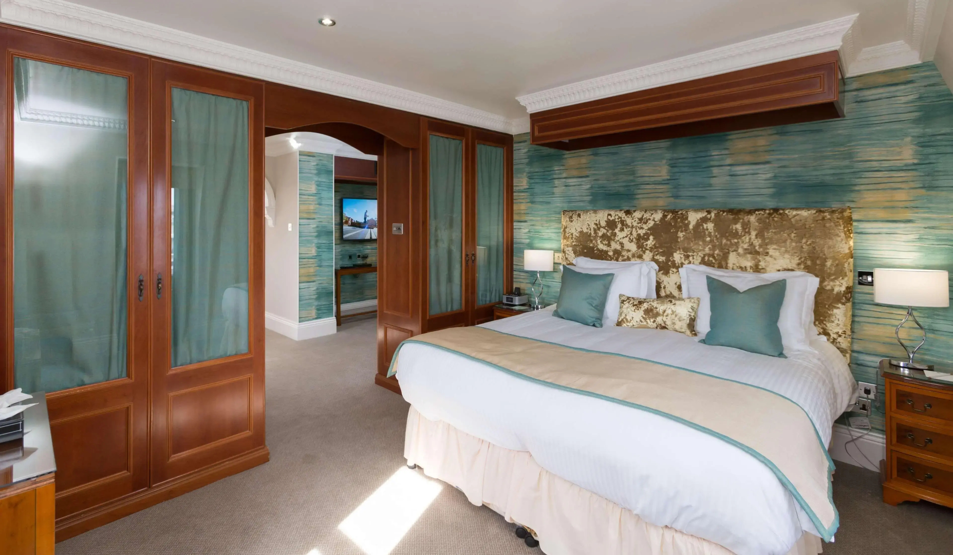 Best Western Moores Central Hotel