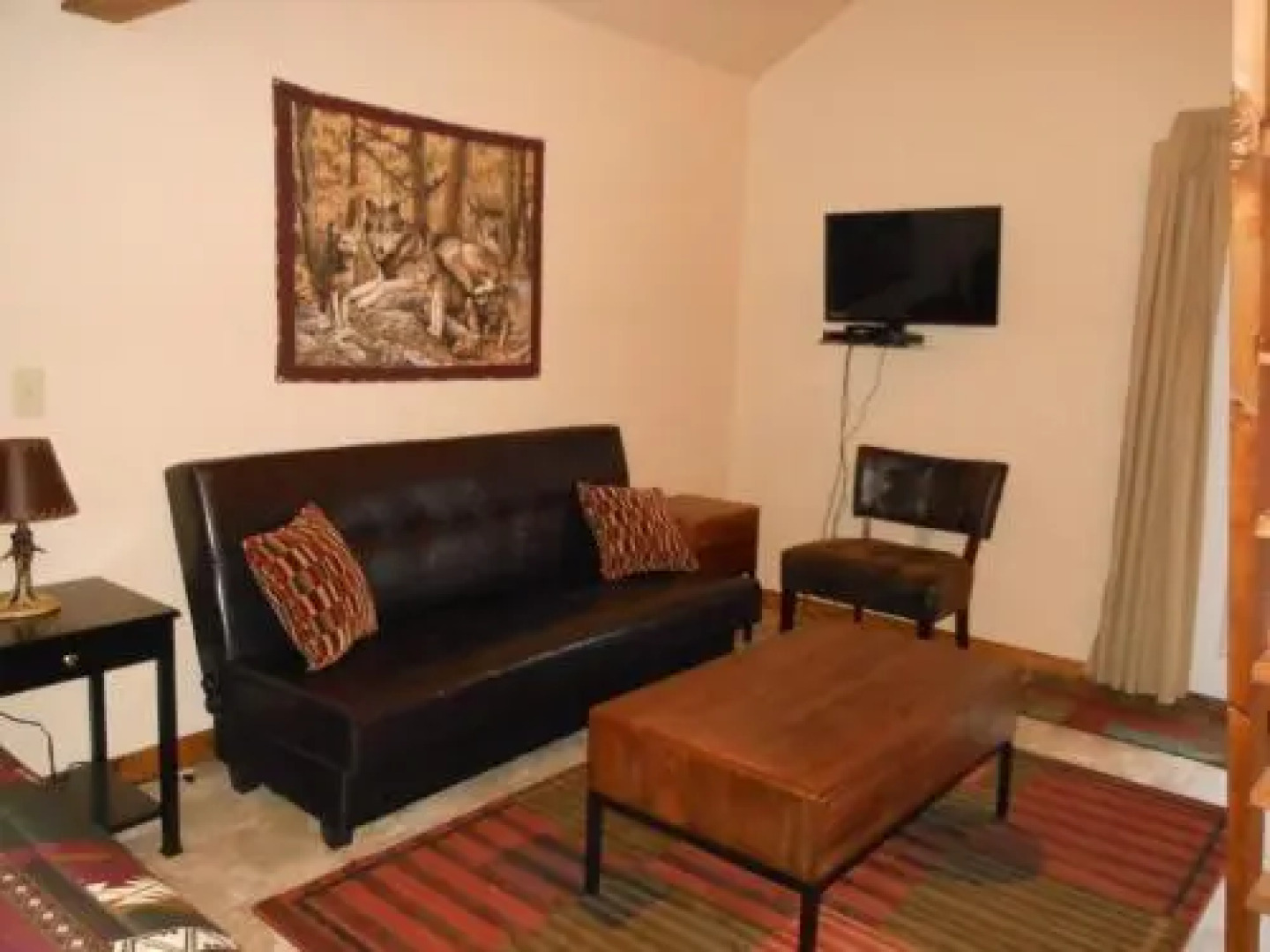 Talkeetna Wolf Den Cabin