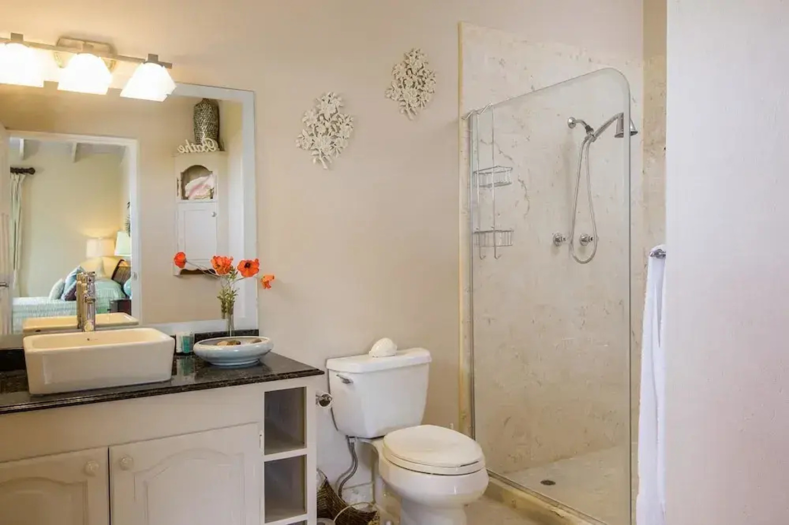 Beautiful Four-bedroom Villa With Breathtaking sea Views