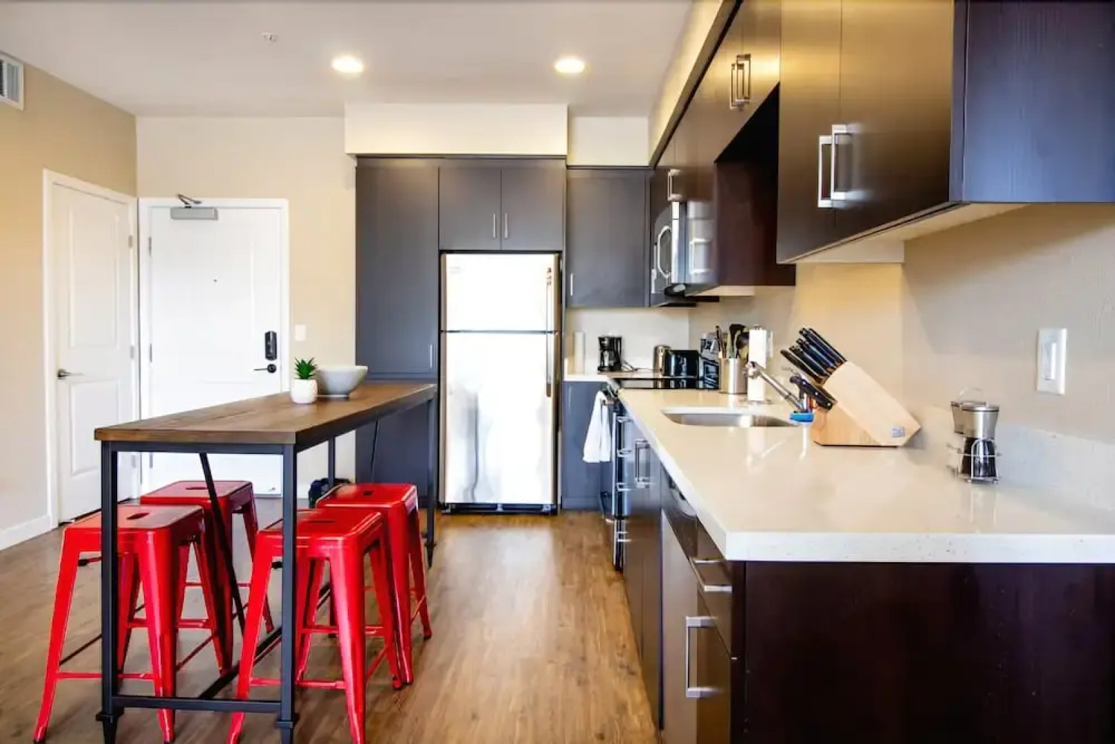 Kasa San Mateo Apartments