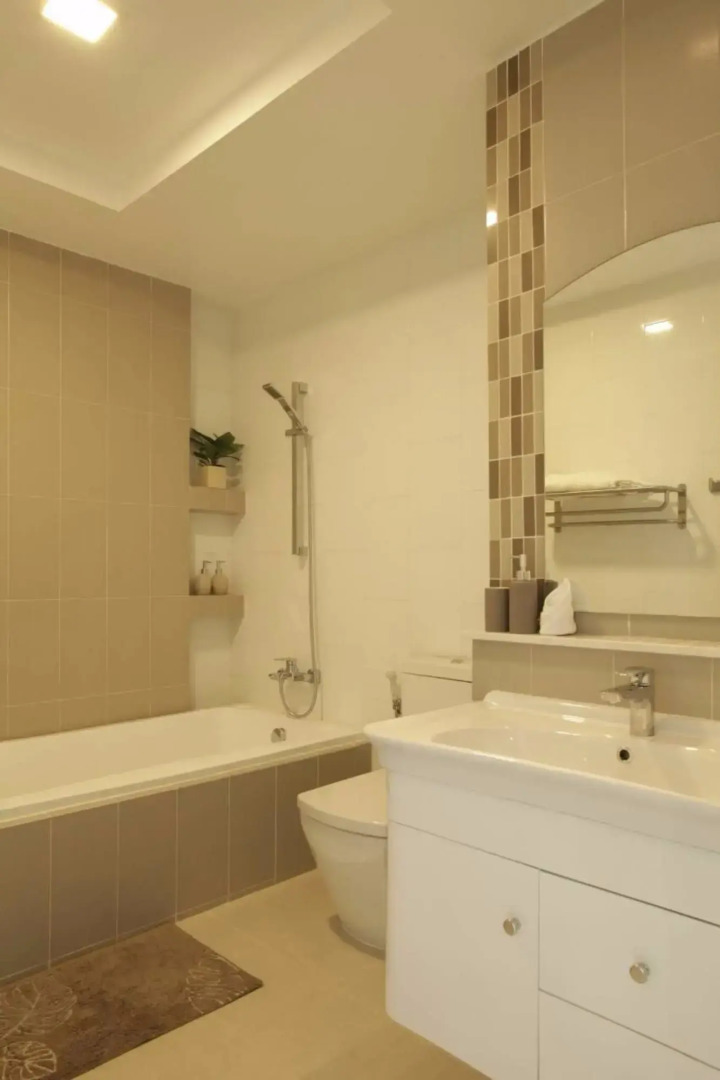 The Sriracha Residence