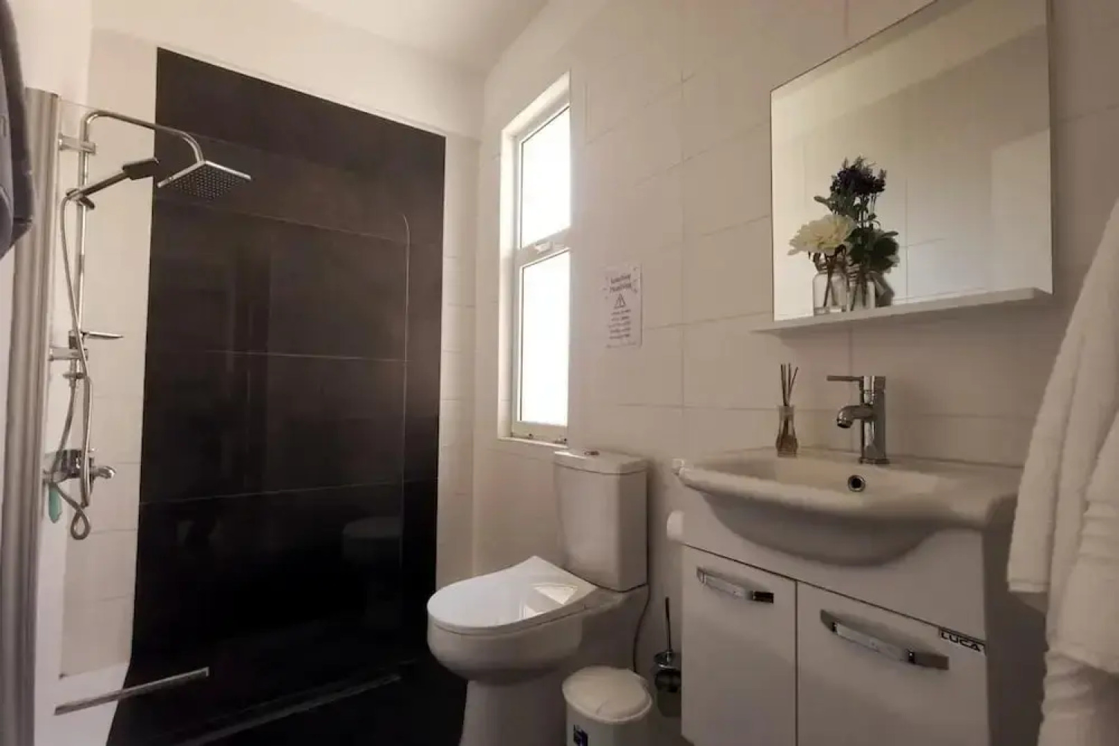 Turtle Bay Holiday - Sleeps 4, Pools & Sea View