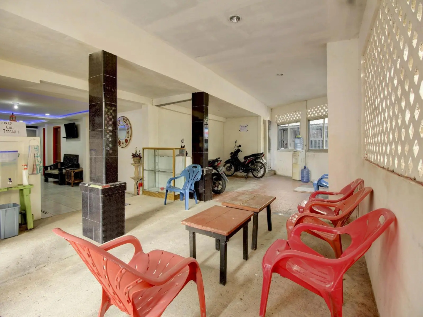 OYO 3872 Wisma Family