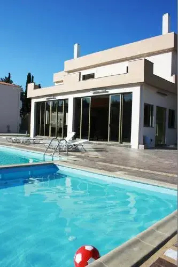 Zeis Edo Luxury Apartments