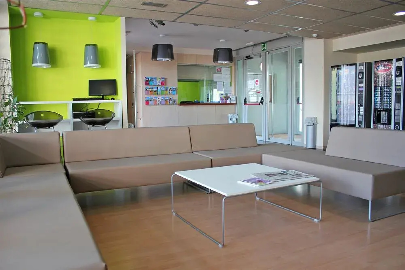 Albergue Residencia Universitaria Resa Los Abedules - Campus Accomodation