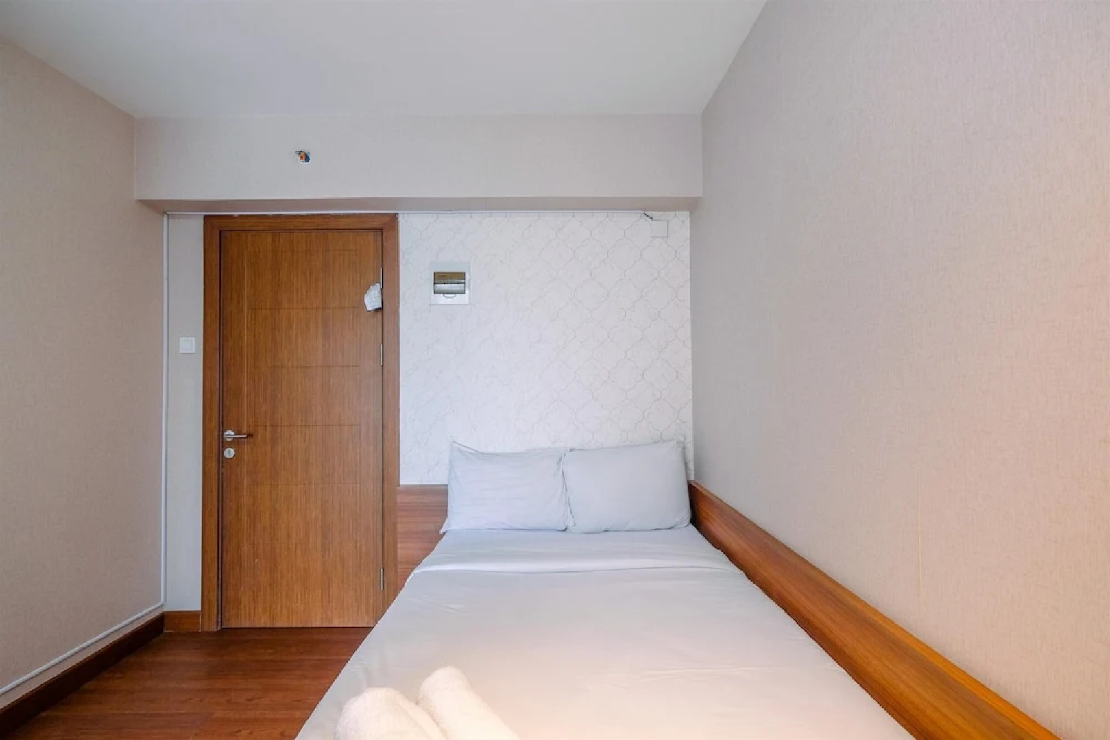 Comfort and Simply Studio Cinere Resort Apartment