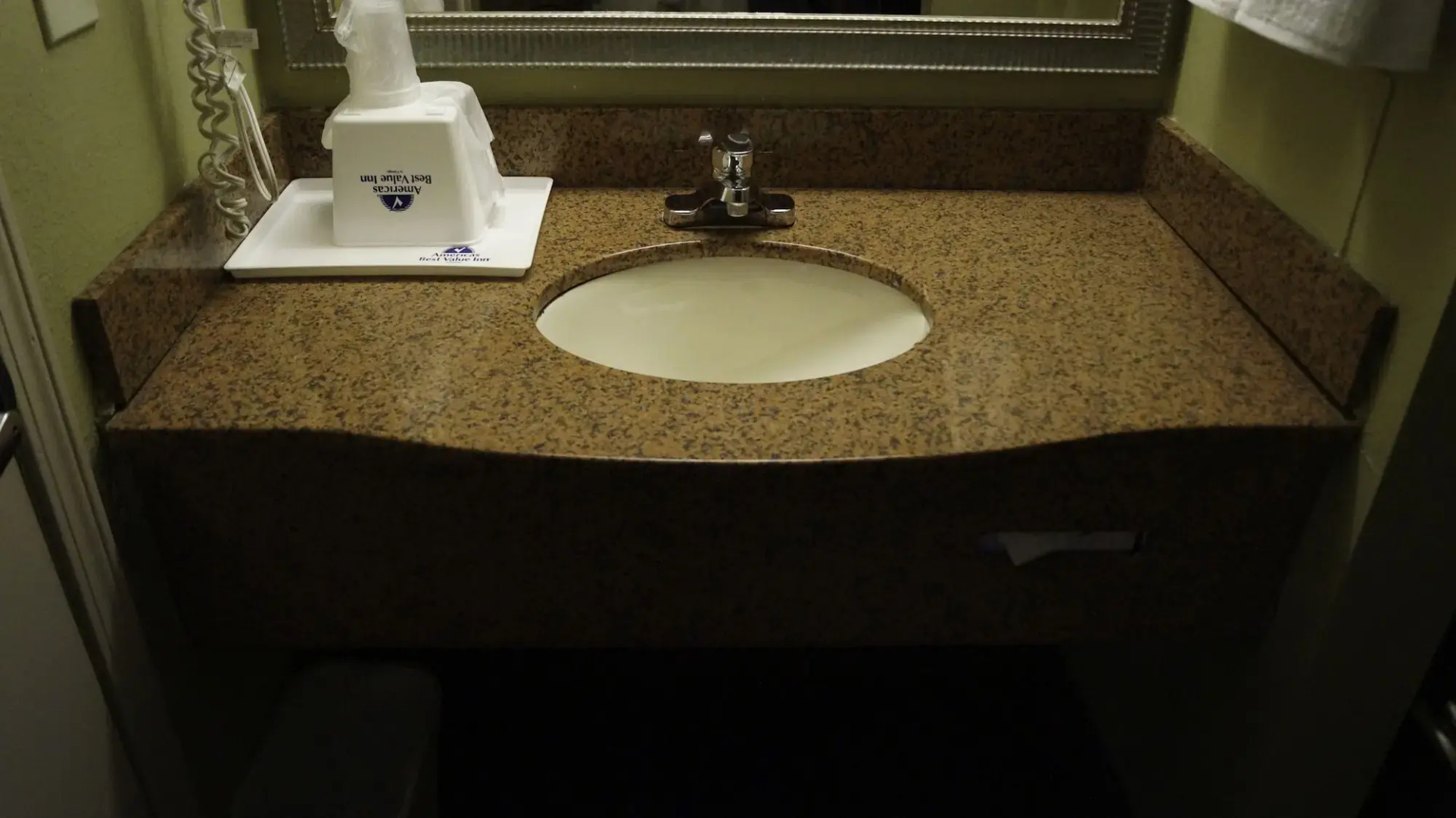 Americas Best Value Inn St. Louis Downtown