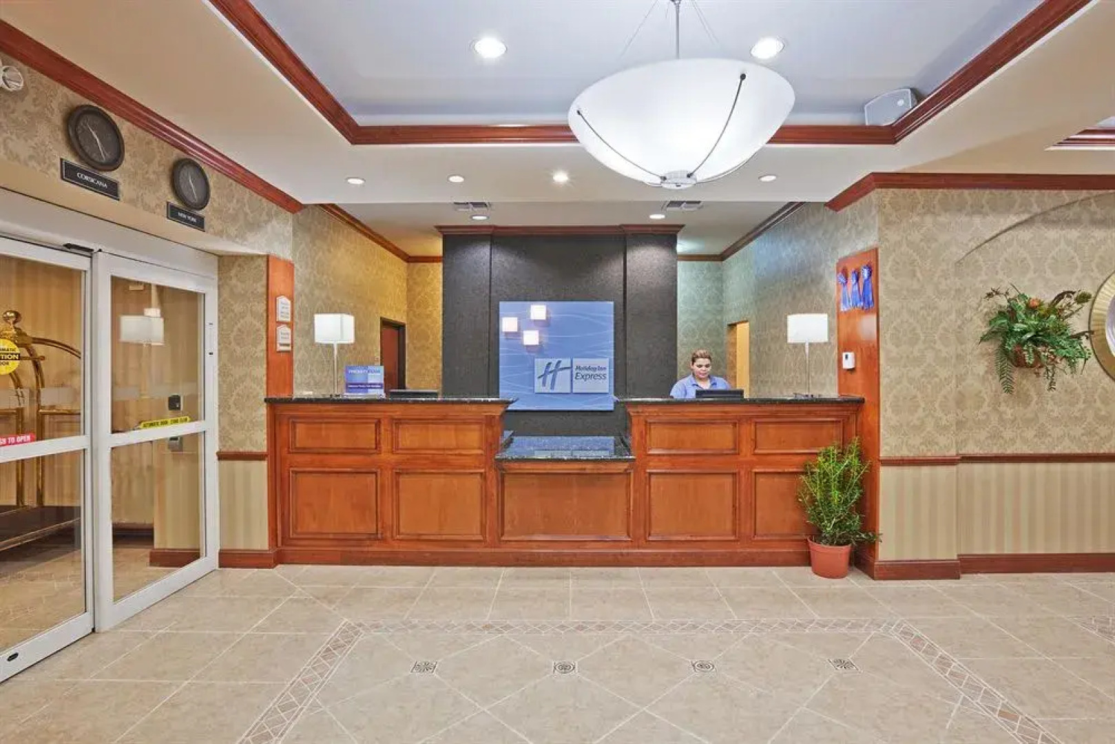 Holiday Inn Express Hotel & Suites Corsicana By Ihg