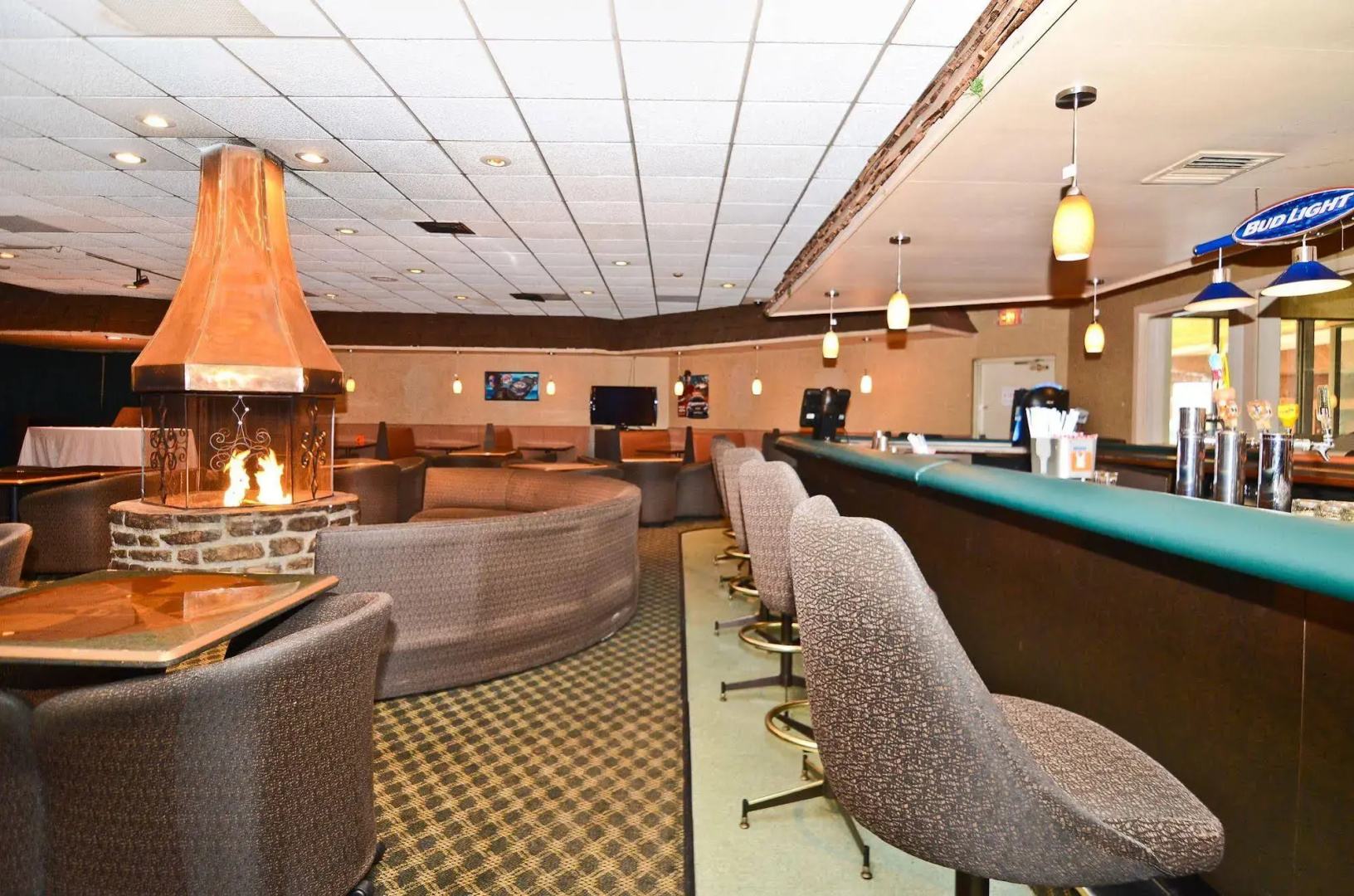 Pocono Resort Conference Center - POCONO MOUNTAINS