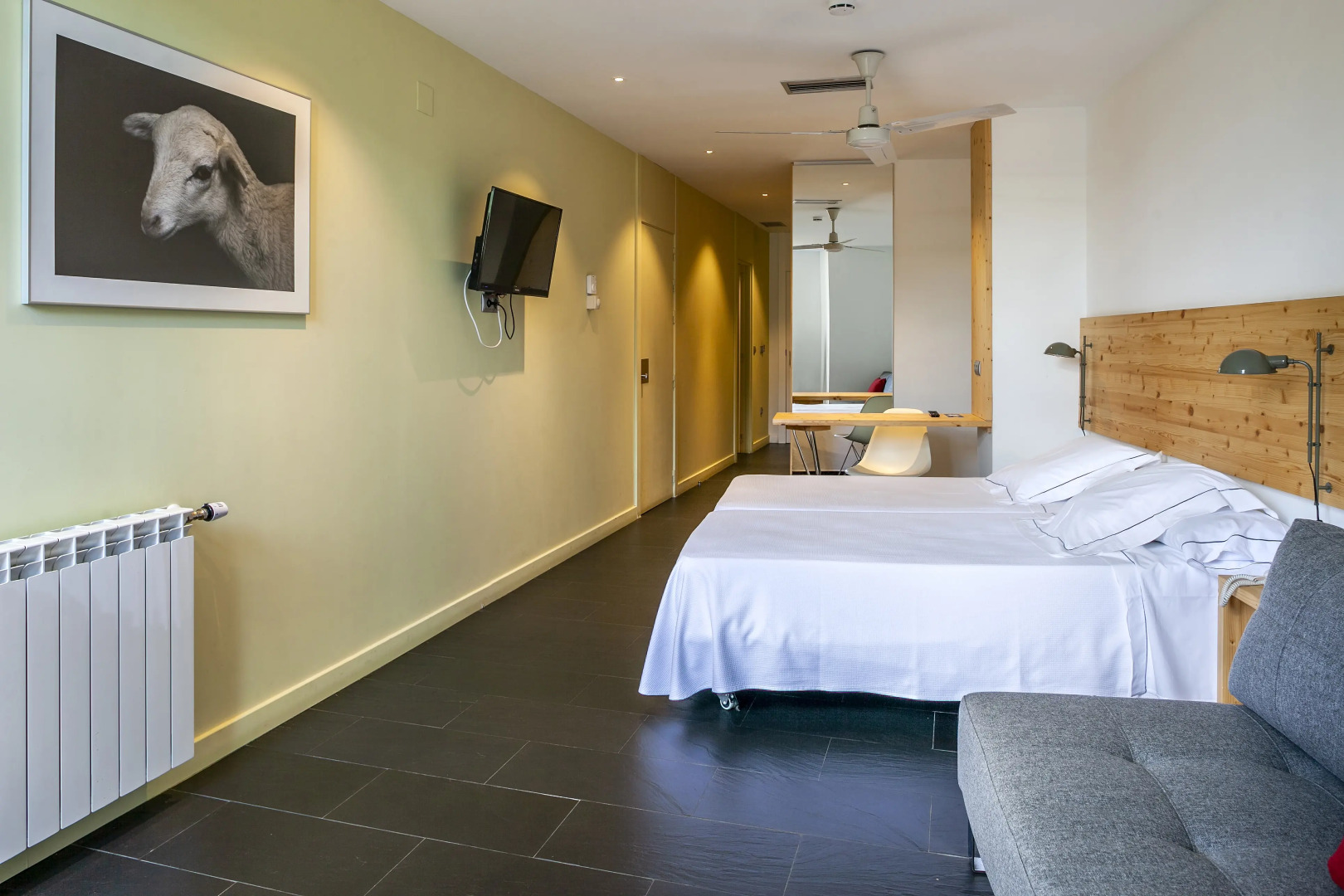 Tierra De Biescas Hotel