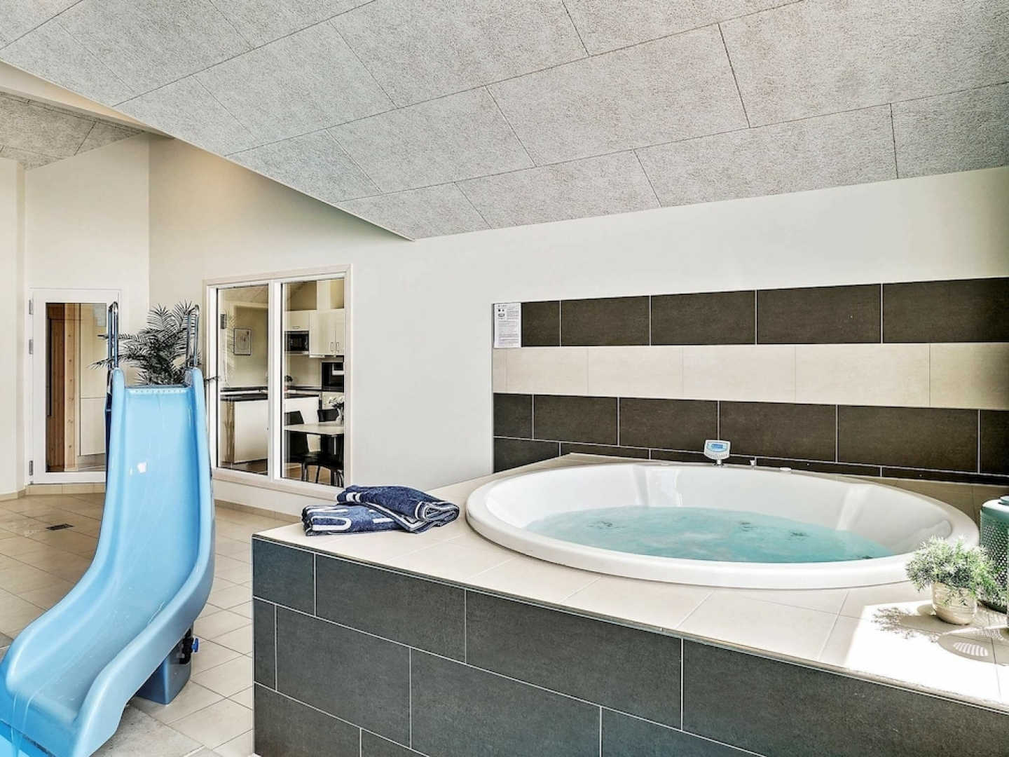 Chic Holiday Home in Hovedstaden near Sea