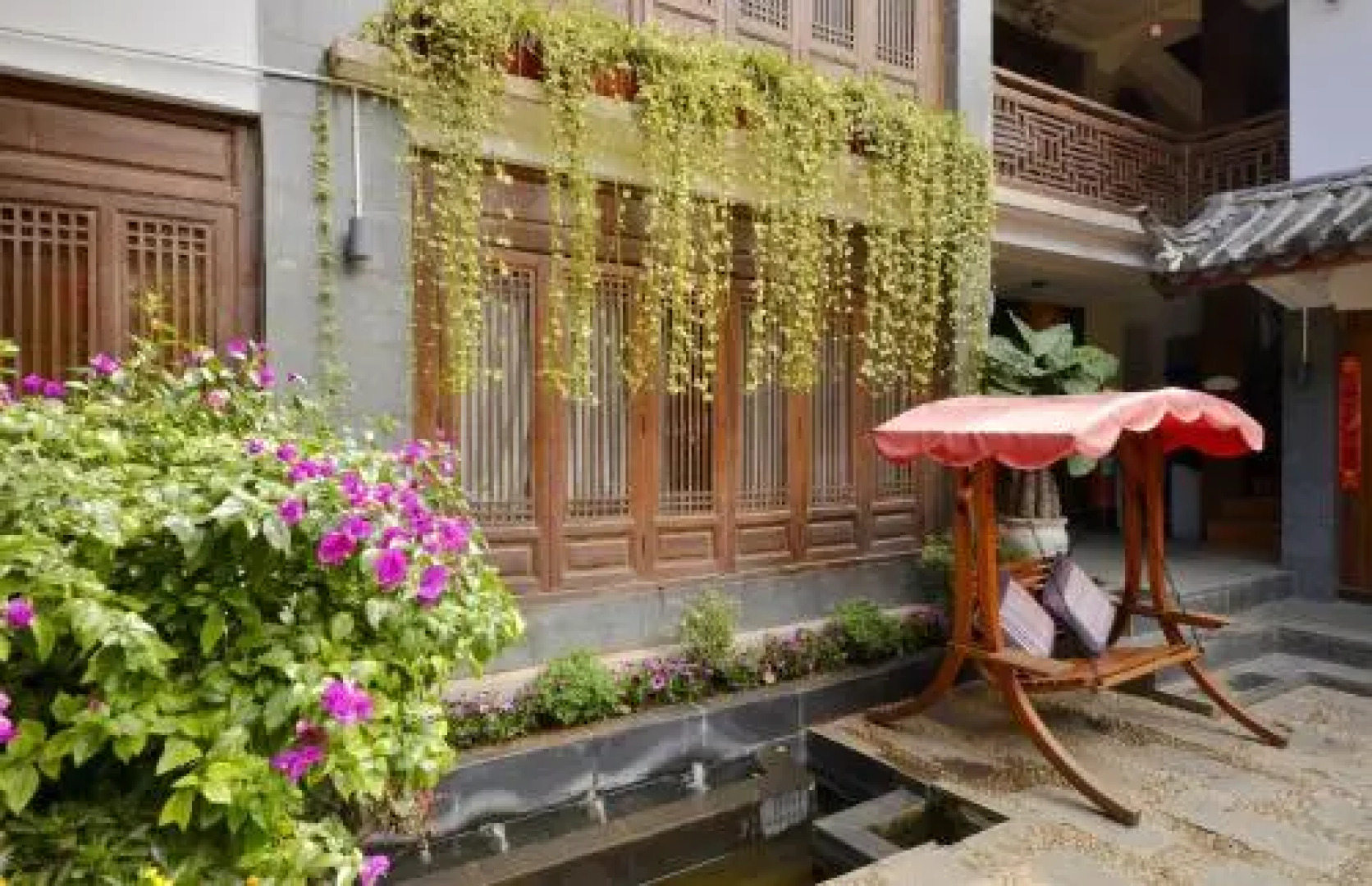 Shuimu Yangguang Inn