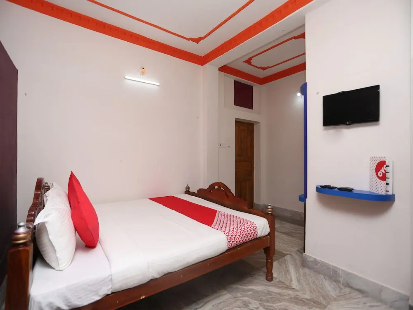 OYO 15261 Unik Beach Hotel