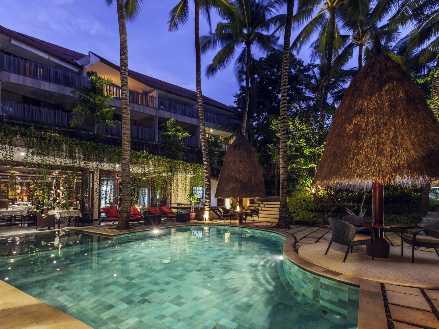 Kupu Kupu Jimbaran Beach Club & Spa by Loccitane