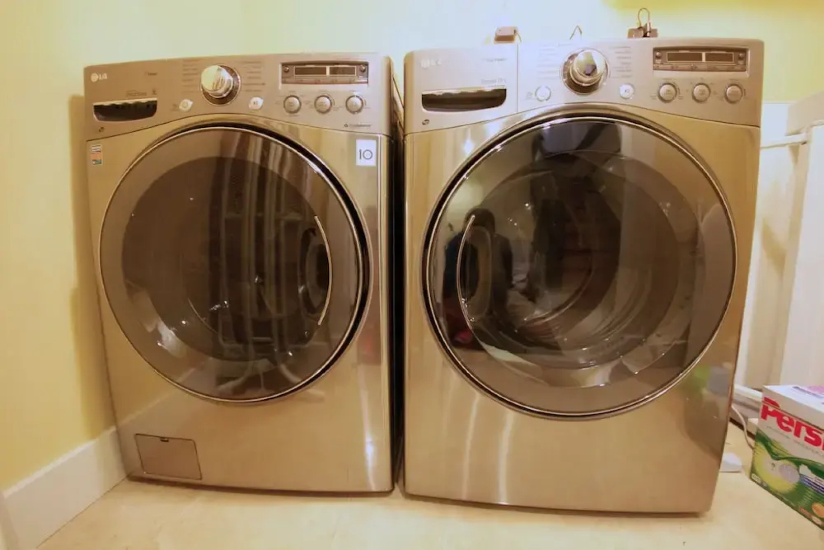 Kitsilano Home 2 Home