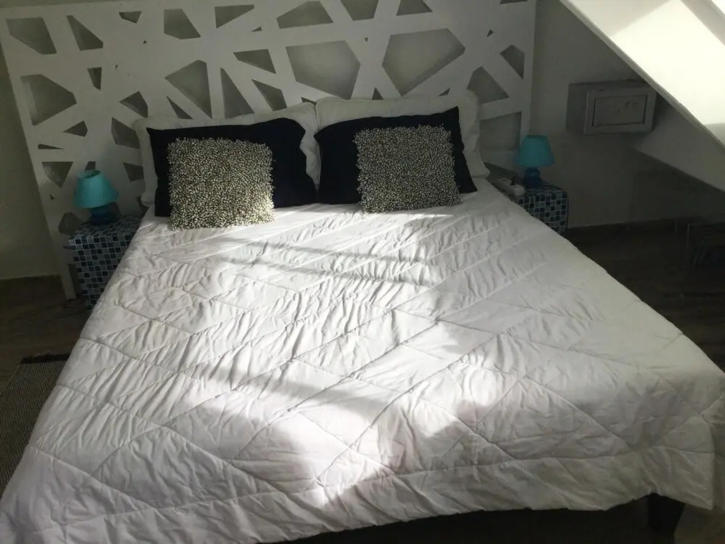 Studio in Sandy-Ground, with Wonderful Sea View, Pool Access, Furnished Balcony