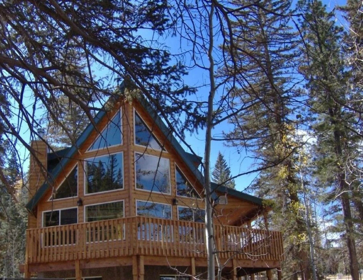 Duck Creek Luxurious Cabin