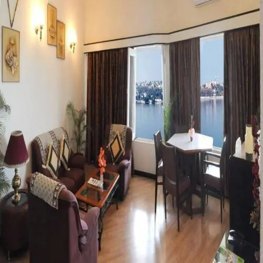 Hotel lake View Ashok