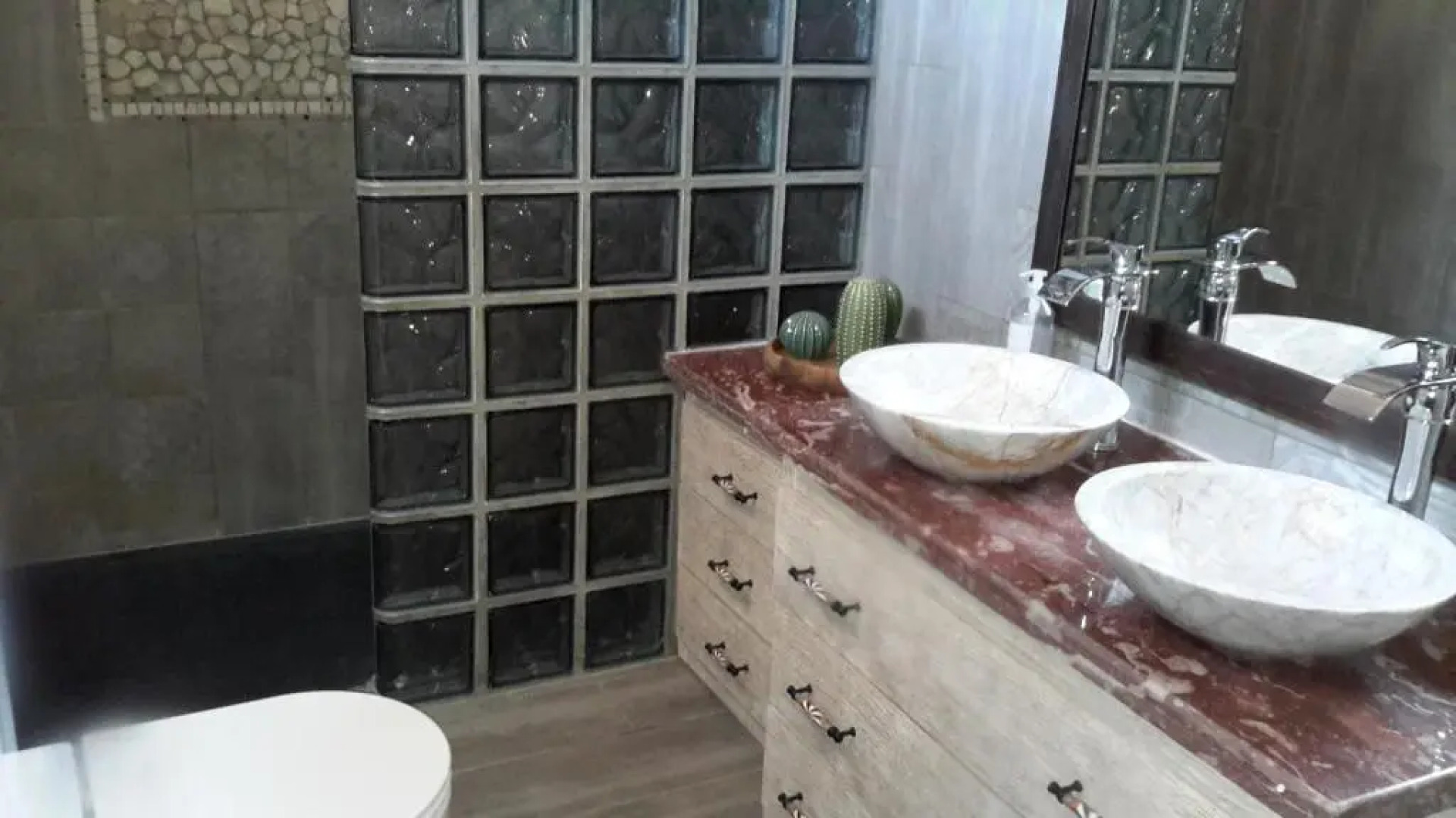 Clos St Jean Baptiste