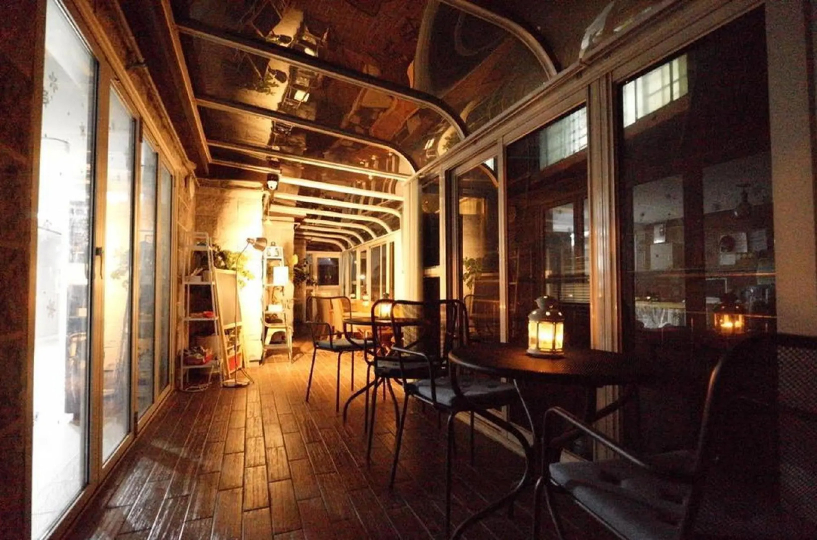 Lombard House - Hostel