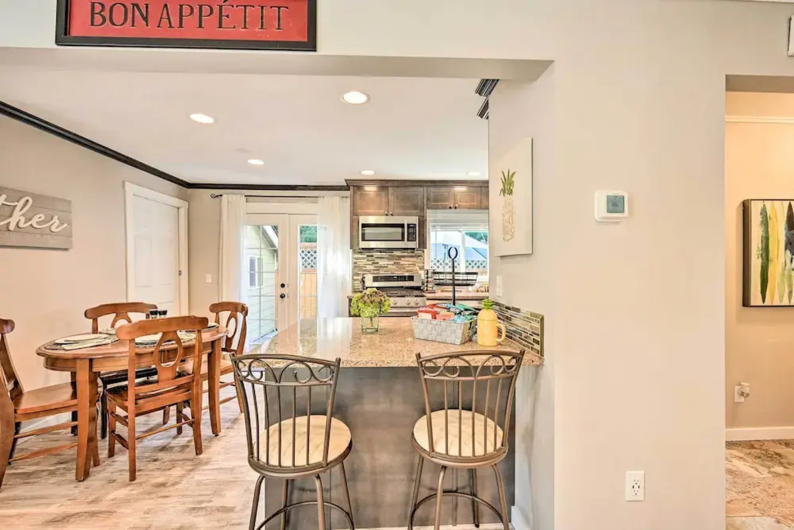 Family-friendly Kirkland Home ~ 1 Mi to Downtown