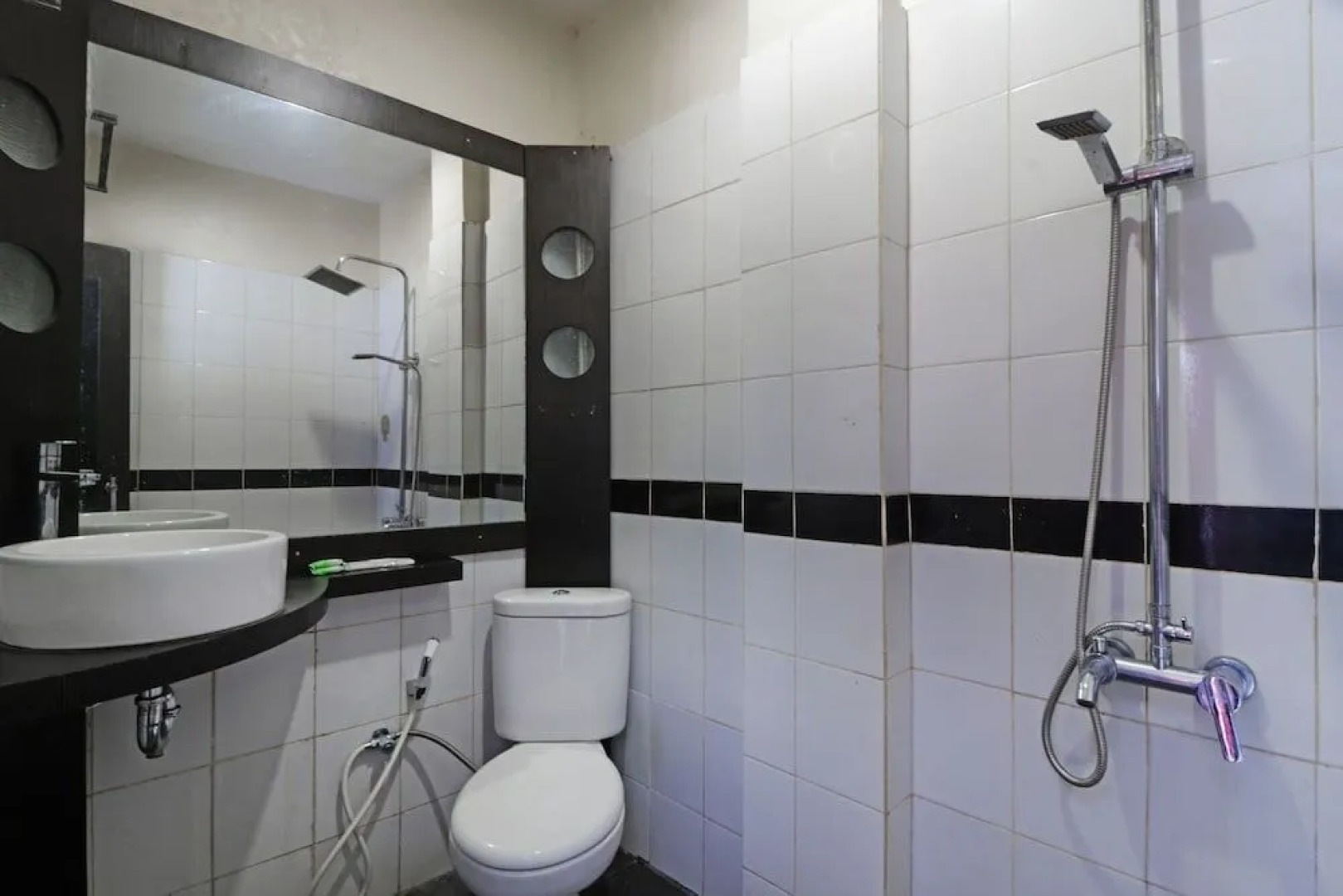 Kampung Wisata Tigadara Hotel & Resort