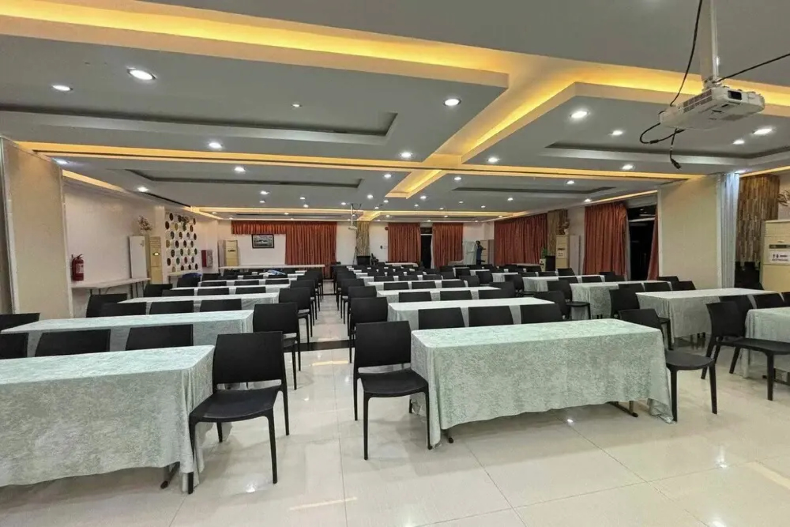 Ovemar Resort Hotel Near Vigan
