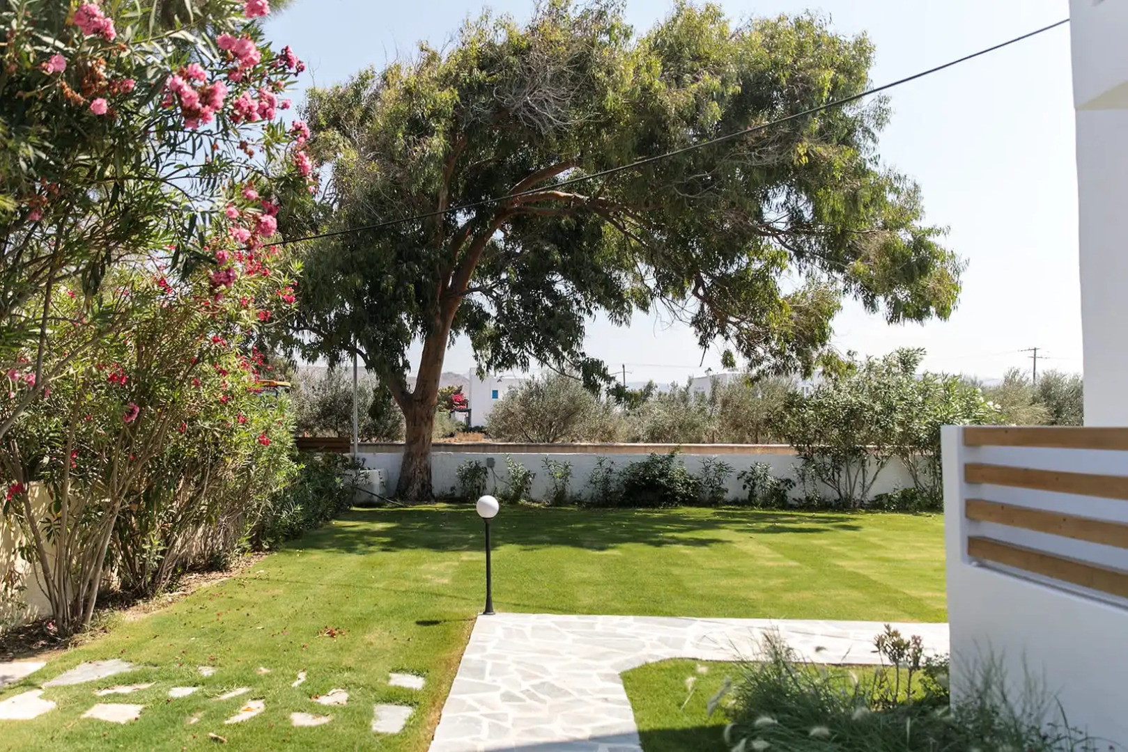 Hermes Luxury Suites