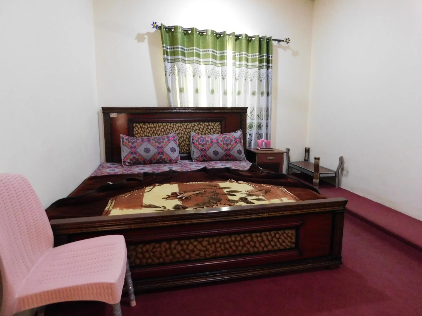 Hotel Paradise Inn