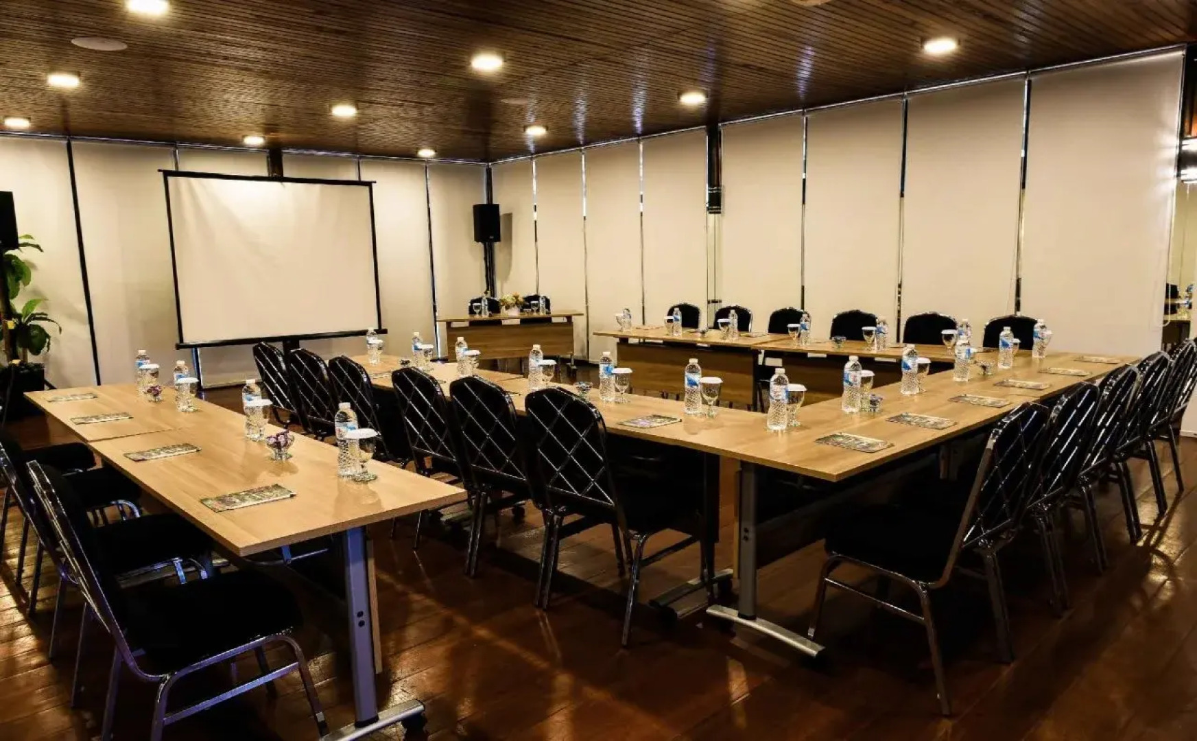 Jeep Station Indonesia