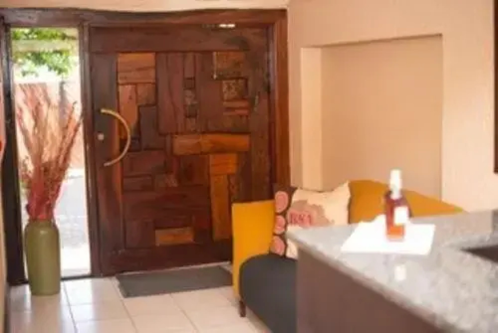 Ikhutse Manor Guest House