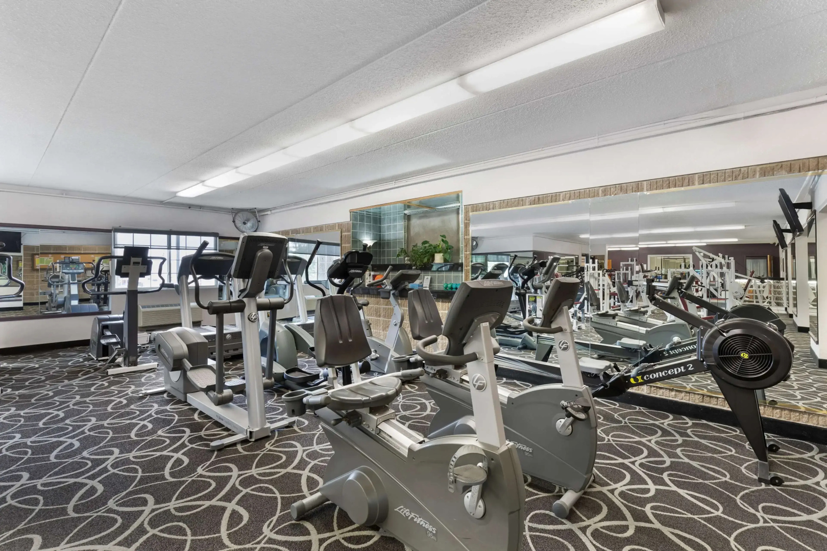 Best Western Plus Longbranch Hotel & Convention Center