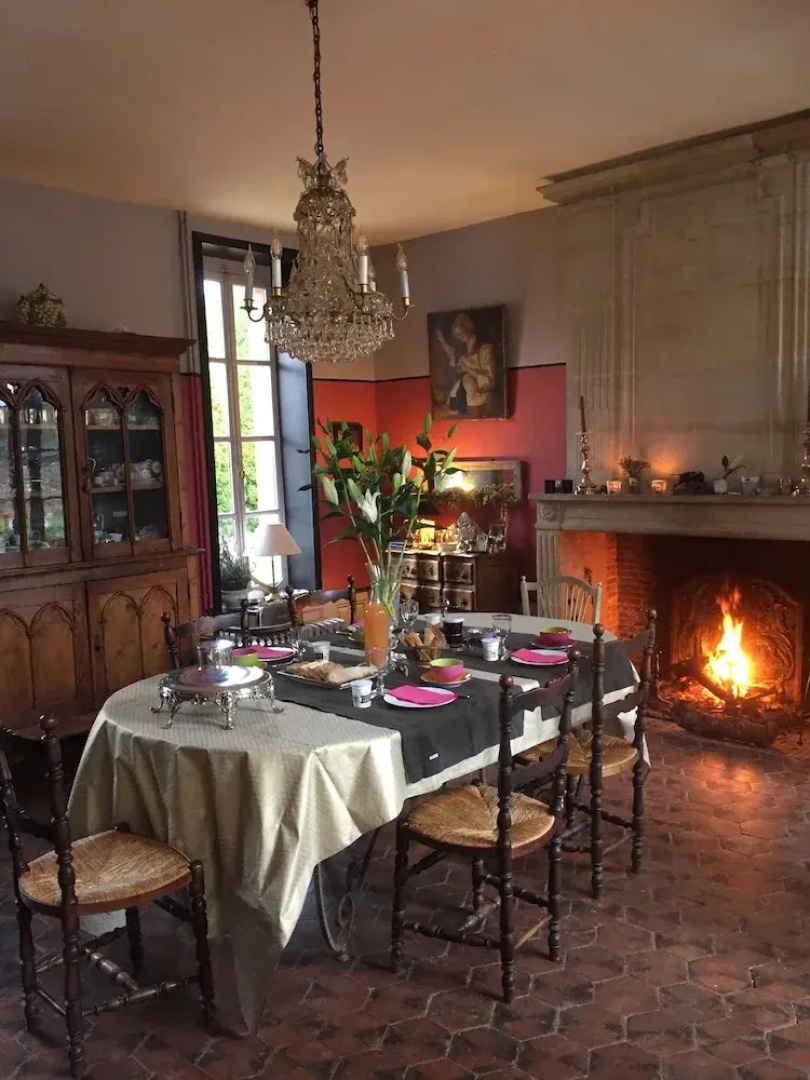 Rouge Maison