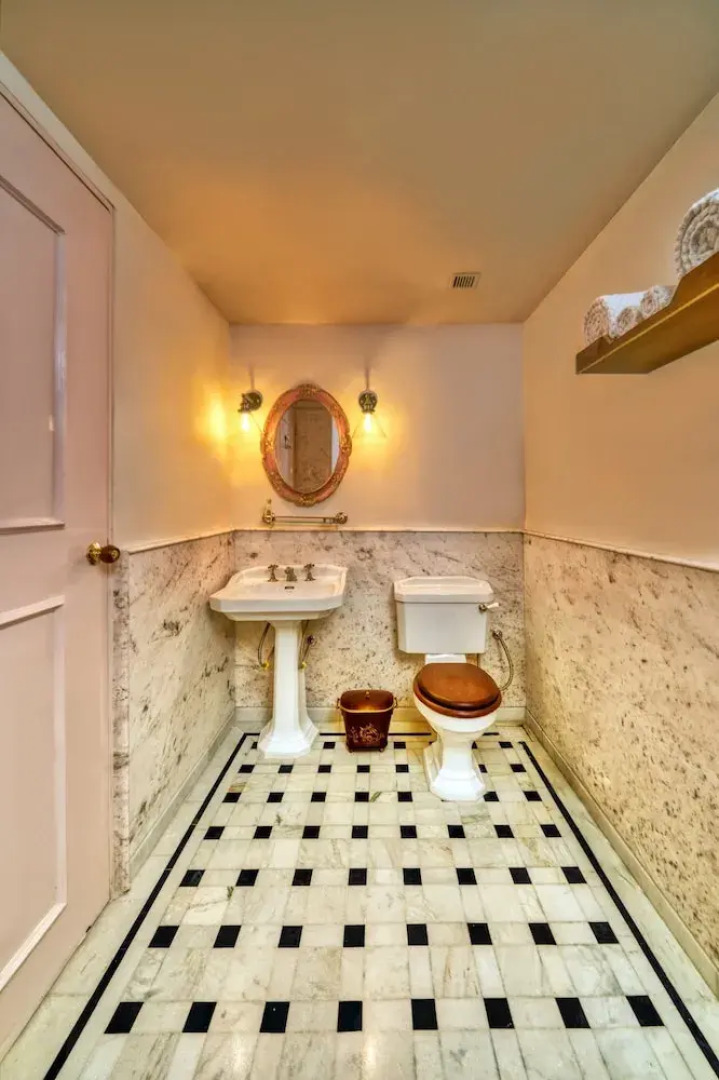 Munjoh Island House Suites and Spa