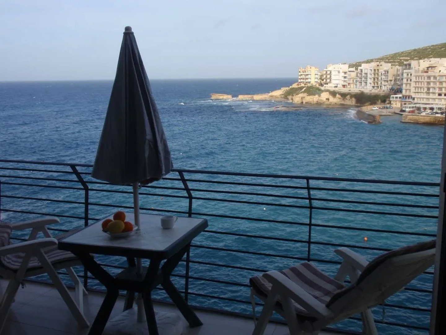 Marsalforn Seafront Apartment- 5 Star Holiday House