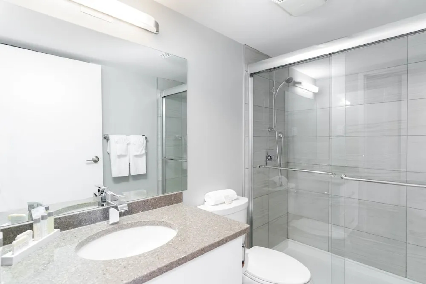 Fort Garry Place Furnished Suites